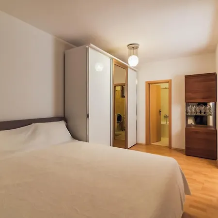 Riverside Kv Resort 4*